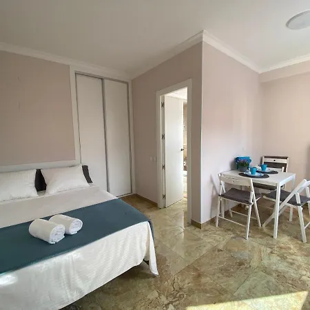 Apartamento Cozy Centr *